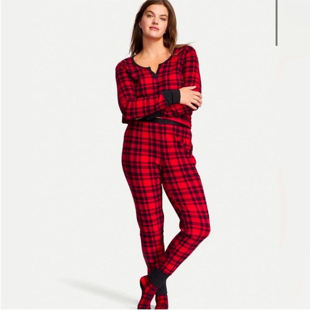 VICTORIA'S SECRET Thermal Long Pajama Set Red Black Plaid